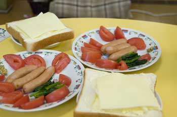 060409breakfastjpg.jpg