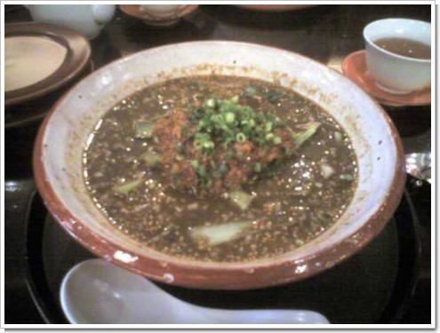黒ごま担々麺：KIHACHI